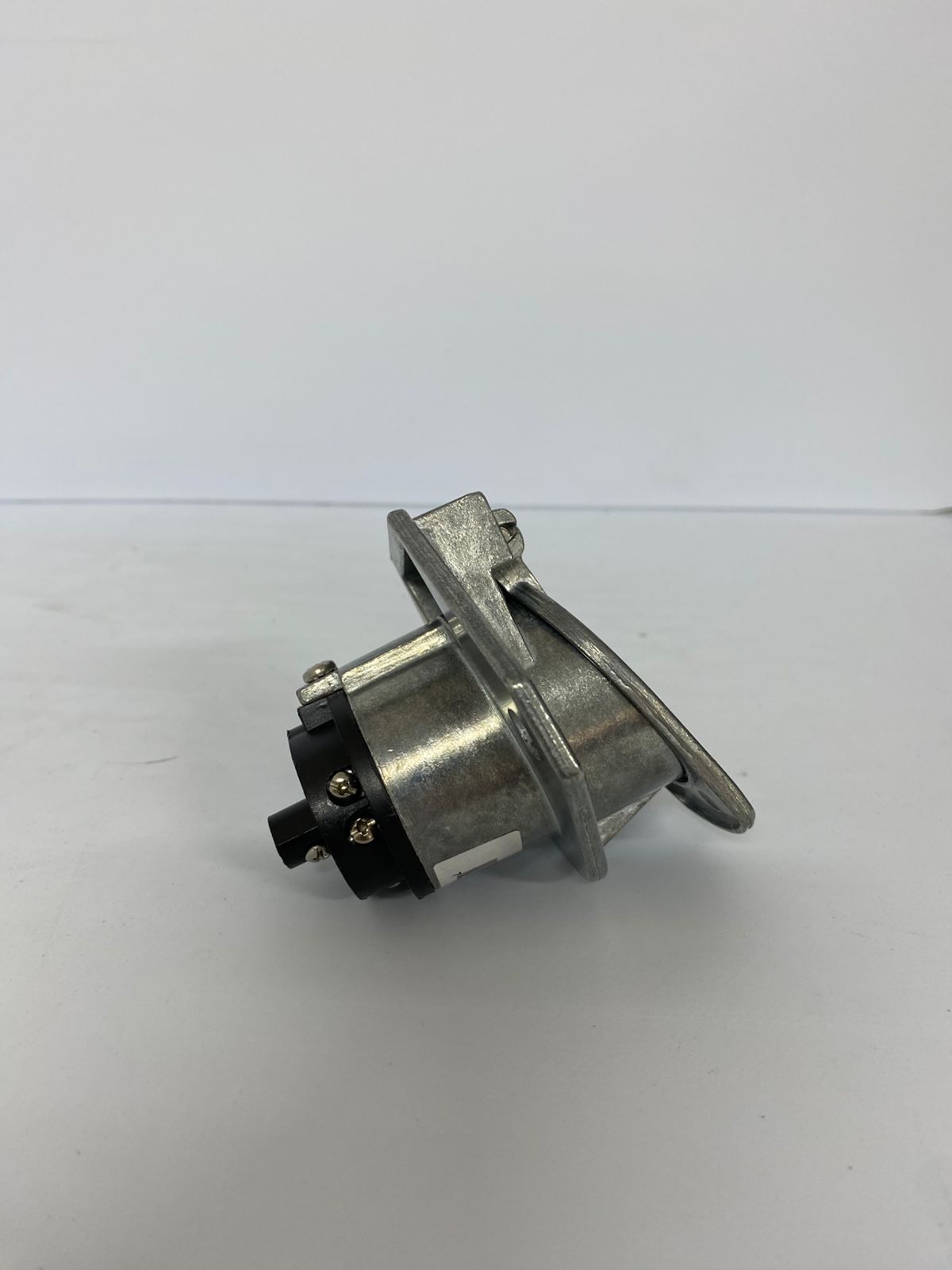 Conector Hembra 7 Vías Phillips (Zoclo Metálico) - Pines Ranurados - Código 15-720