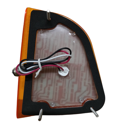 Cuarto Lateral de Cofre Derecho para Kenworth T600 (29 LEDs Ámbar) - 12106